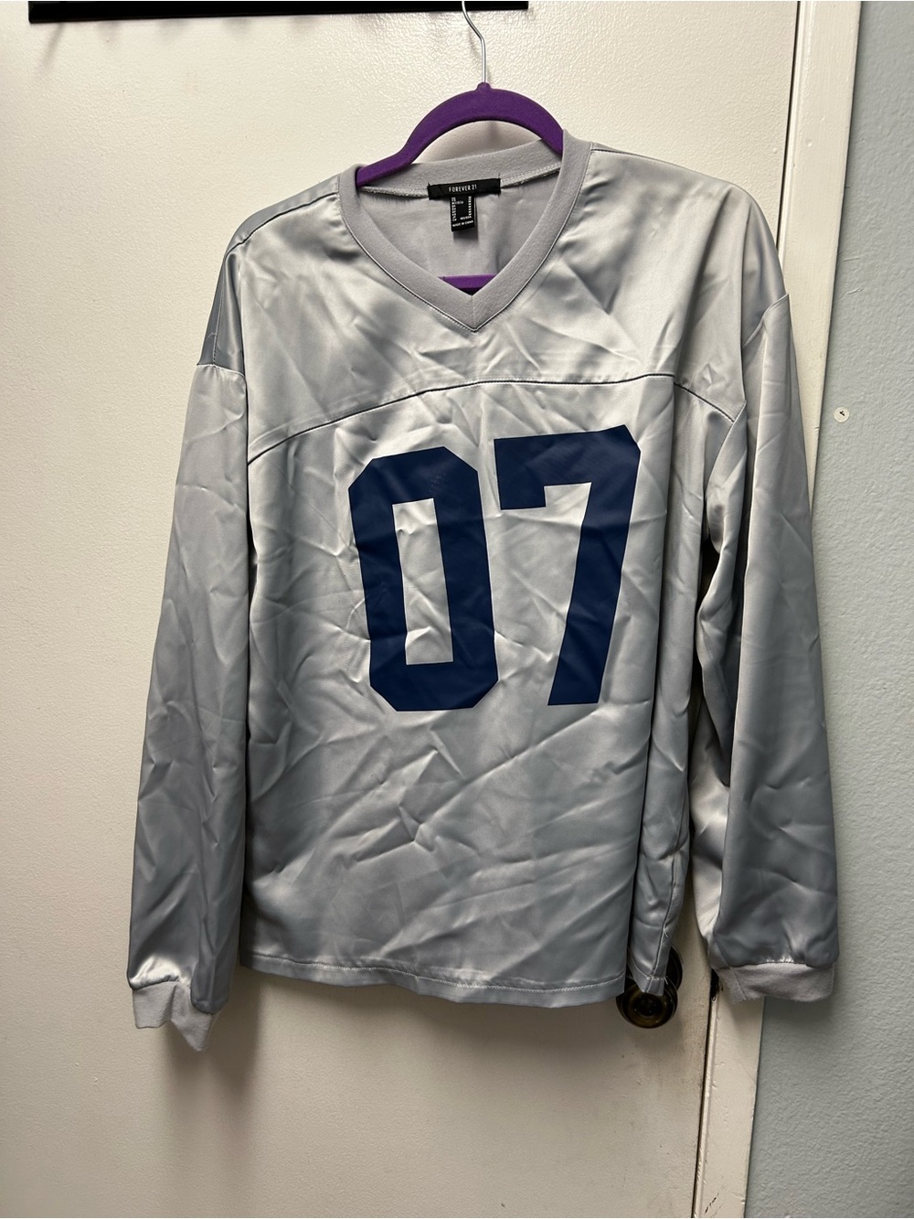 Forever 21 Light Gray V‑Neck Jersey